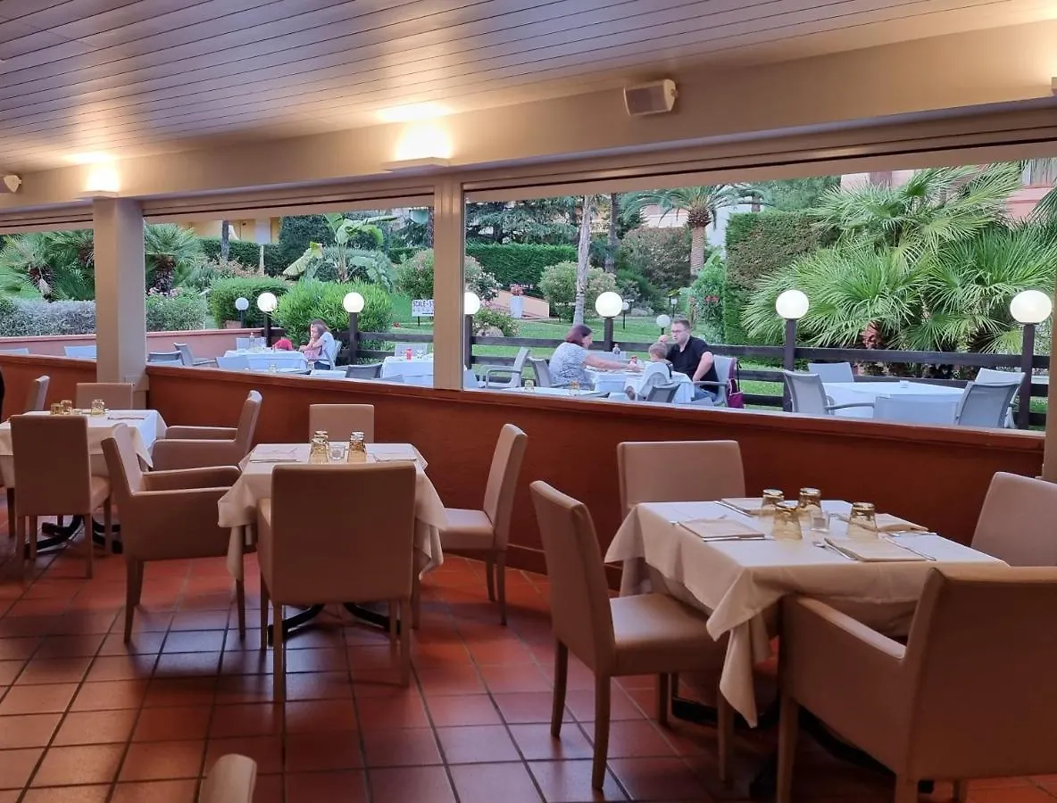 Aparthotel Loano 2 Village