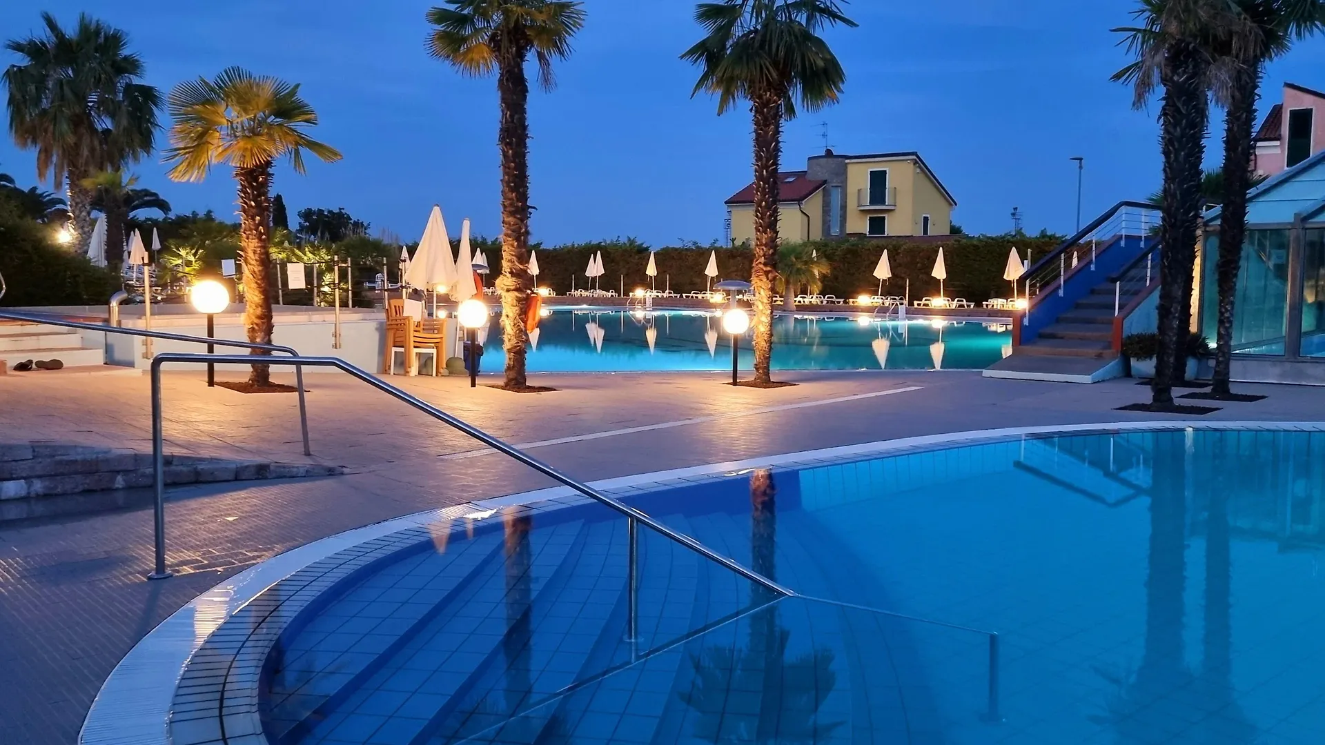 Loano 2 Village Aparthotel