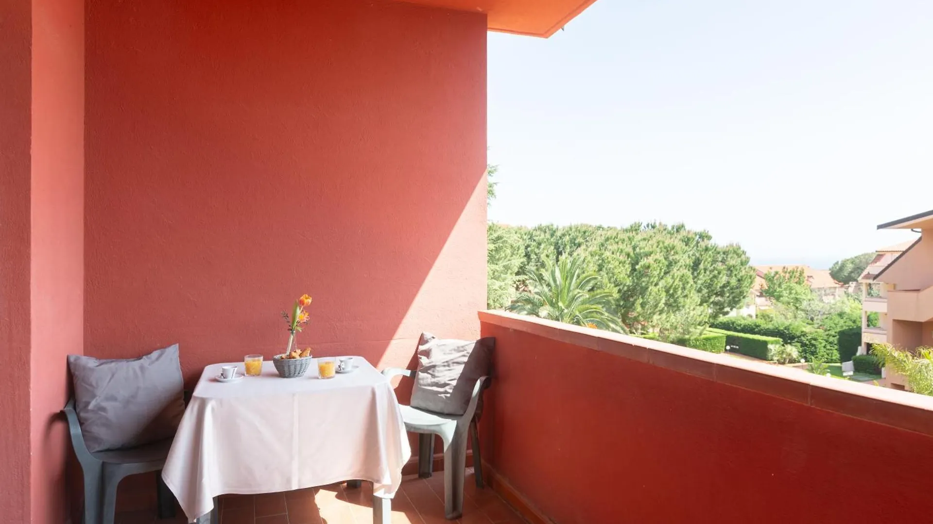**** Aparthotel Loano 2 Village Italy