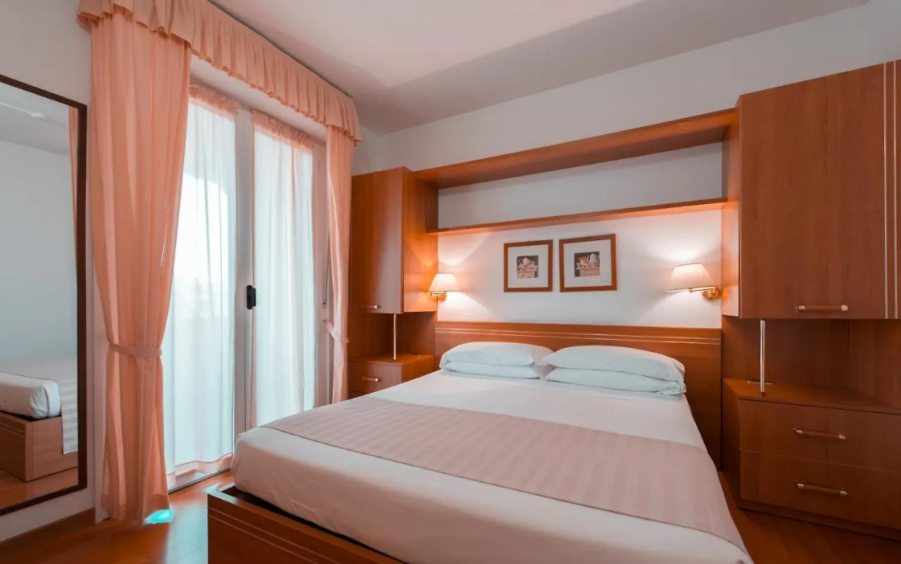 **** Aparthotel Loano 2 Village Italy